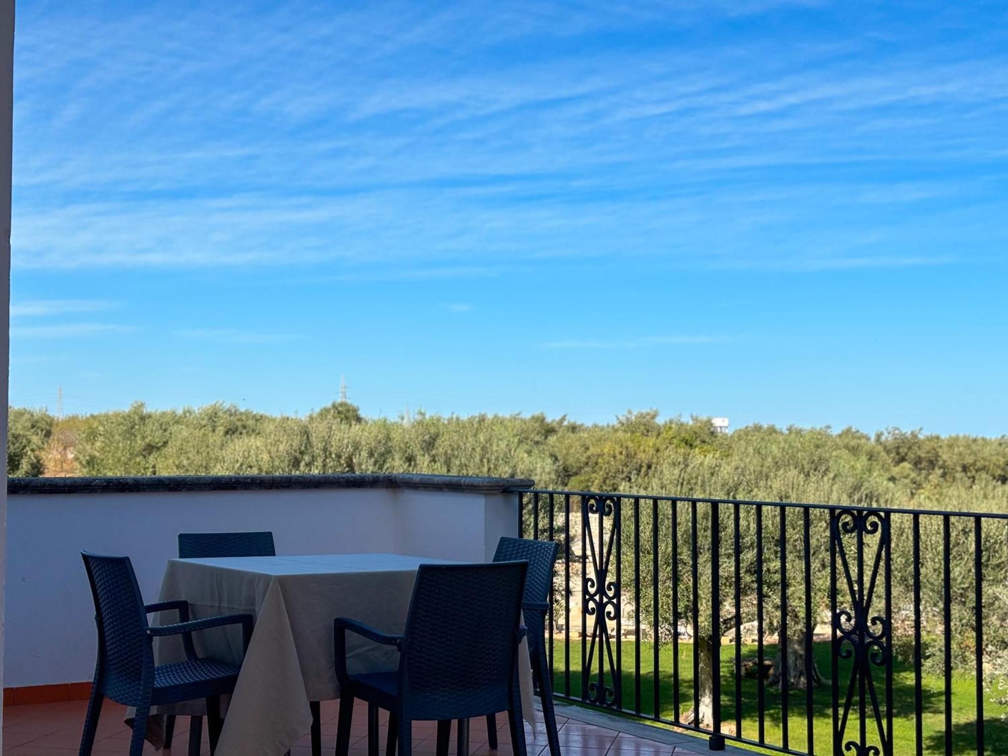 Casina Dei Preti Villa Конверсано Екстериор снимка