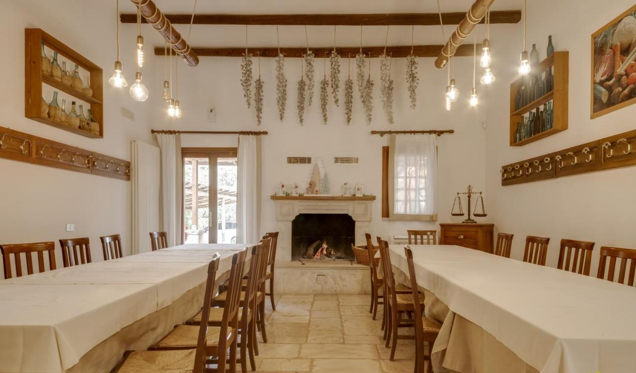 Casina Dei Preti Villa Конверсано Екстериор снимка